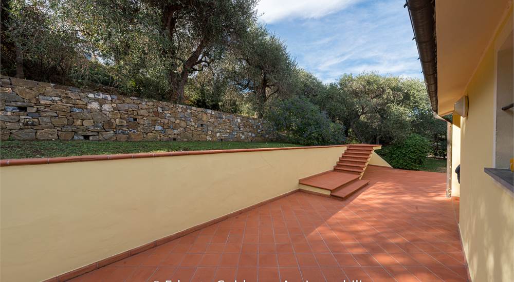 cortile posteriore